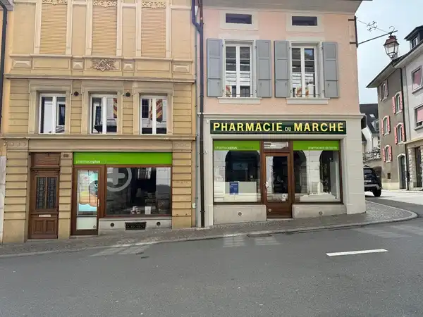 pharmacie du marché - vue extérieure