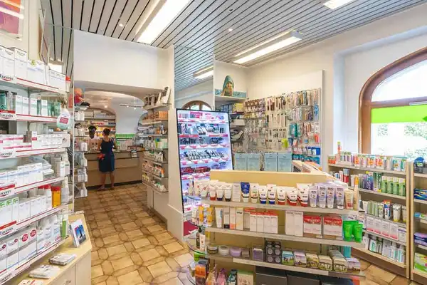 La pharmacie de saule à Bernex (Genève), pour vos médicaments et ordonnances.