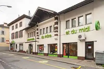 Votre pharmacieplus du rhône et midi à Aigle, pharmacie de proximité ouverte pour des conseils médicaux et de santé