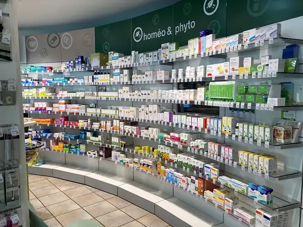 intérieur pharmacieplus de vex 2