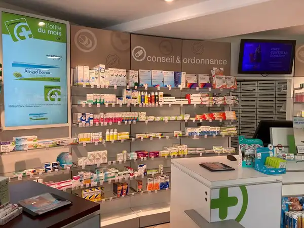 intérieur pharmacieplus de vex 1